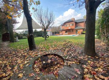 Casa de 6 ambientes, Cañuelas · Casa en Venta La Martona Tres Dorm.