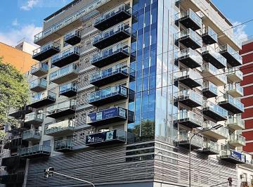 Departamento · 63m² · 3 Ambientes · 2 Cocheras · Excelente 3 Amb. con Balcón Terraza y 2 Cocheras en El Piso / Amenities