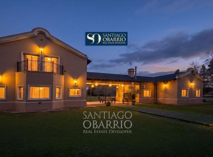 Casa · 400m² · 6 Ambientes