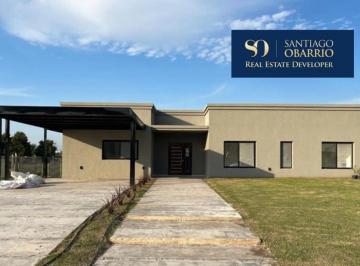 Casa · 147m² · 5 Ambientes · 2 Cocheras · Excelente Casa en Venta Medal Pilar a Estrenar, de Los Mejores Lotes Al Golf 1417 m²