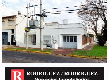 Casa de 4 ambientes, Lomas de Zamora · Casa en Excelente Ubicacion