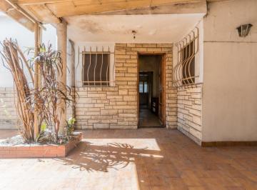 Casa de 3 ambientes, Lanús · Casa Desarrollada en Esquina - Destino Comercial