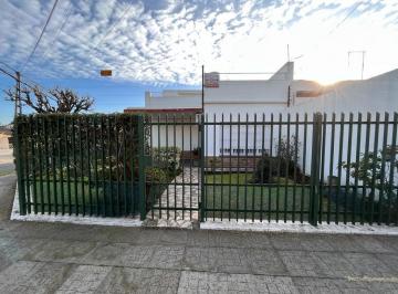 Casa de 4 ambientes, Hurlingham · Casa en Venta - Hurlingham