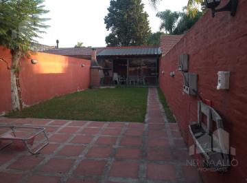 Casa · 105m² · 3 Ambientes · Venta PH en Castelar Norte