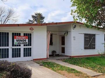 Casa · 110m² · 5 Ambientes · 1 Cochera · Barrio Parque Field - Minturn Zerba 2534 - Casa 4 Dorm. + Cochera - Us$85.000