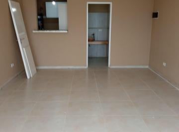 Departamento de 1 ambiente, Lanús · Solo Apto Uso Profesional! Luminoso Monoambiente con Amplio Patio/balcón.