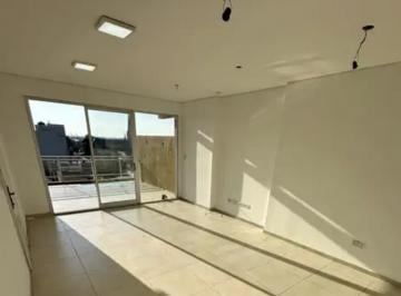 Departamento de 1 ambiente, Lanús · Luminoso Monoambiente con Amplio Patio/balcón.