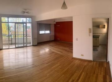 Departamento de 2 ambientes, Morón · Amplio Departamento en Alquiler de 3 Amb. Convertido en 2 Amb