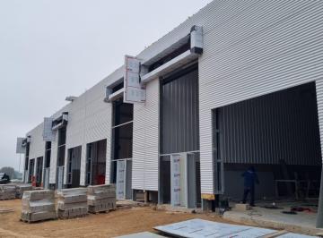 Depósito · 240m² · Depósito en Norlog Tigre