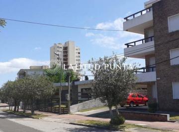Foto1 · Piriapolis, Apartamento de Dos Dorm. a 100 m del Mar