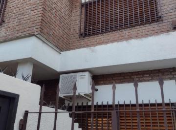 Casa · 115m² · 4 Ambientes · PH Villa Sarmiento