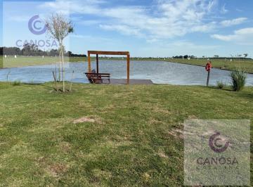 Terreno · 750m² · Lote a La Laguna en Barrio Las Victorias - Canning