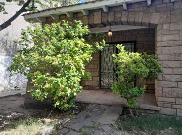 Casa de 12 ambientes, Ciudad de Mendoza · 620 m² - Alem / San Juan - Frente Plazoleta Pellegrini - Ubicacion Privilegiada!
