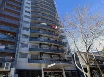 Departamento · 47m² · 2 Ambientes · Departamento de 2 Amb. Al Fte C/ Balcón, Edif. C/amenities