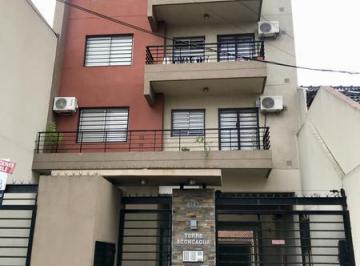 Departamento · 65m² · 3 Ambientes · 1 Cochera · 3 Amb con Cochera - Apto Crédito - Escalada Centro