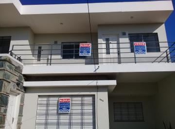 PH de 3 ambientes, Córdoba · Venta en Block. Casa 3 D + 2 Dptos 2 D. Bº P. San Vicente. S/ San Jerónimo 3616.
