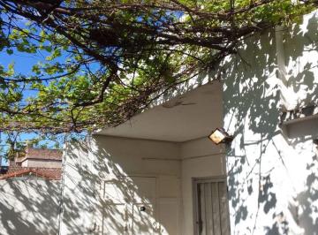 Casa de 3 ambientes, Lomas de Zamora · Nicora 110 Casa con Garage