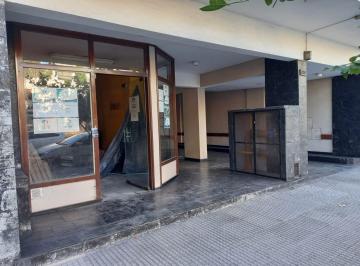 Local comercial de 1 ambiente, Coghlan · Excelente Local en Alquiler
