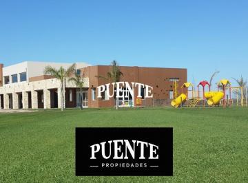 Terreno · 836m² · Terreno en La Alameda con Fondo Al Lago!