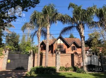Casa · 200m² · 5 Ambientes · Venta Excelente Casa Estilo Ingles Parque Leloir