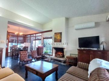 Foto1 · Vende Casa de 3 Dorm. (Incluye Dependencia), en Chiverta