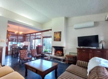 Foto1 · Vende Casa de 3 Dorm. (Incluye Dependencia), en Chiverta