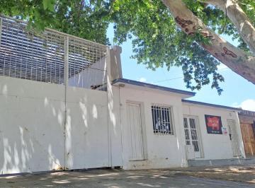 Bodega-Galpón · 200m² · 7 Ambientes · Greenwood Vende "Carniceria" Funcionando.