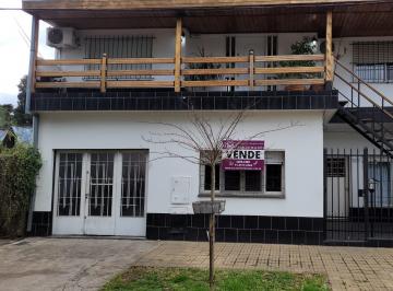 Casa · 95m² · 3 Ambientes · 1 Cochera · Casa en Villa Luzuriaga