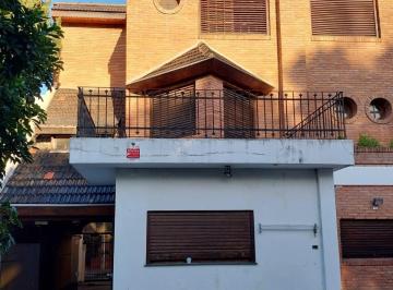 Casa de 5 ambientes, Tres de Febrero · Gran Chalet en Martín Coronado a 2 Cuadras de La Estación