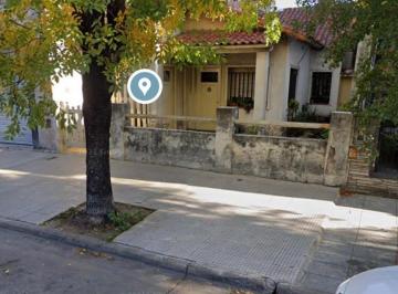 Terreno · 162m² · Casa Sobre Lote Propio. 8.66x27.50. - Oportunidad!