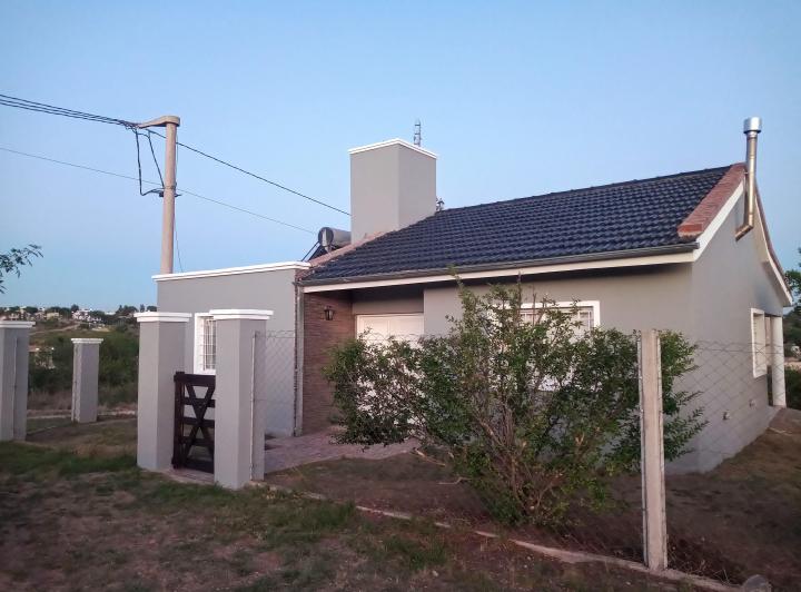 Casa · 96m² · 6 Ambientes · 1 Cochera