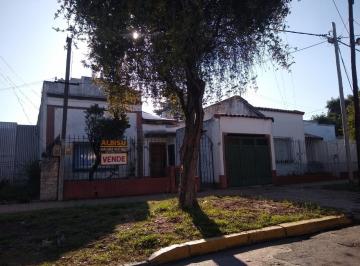 Casa de 6 ambientes, Lomas de Zamora · Casa a Mejorar y Depto en Buen Estado, Amplio Lote, Hermoso Barrio