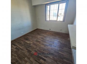 Casa · 40m² · 2 Ambientes · Venta - Dos Dorm., Planta Alta, Oportunidad