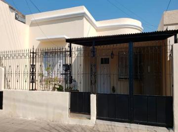 Casa · 67m² · 3 Ambientes · 1 Cochera · Casa en R. Sanez Peña Al 1000 (Junin)