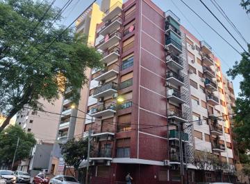 Departamento de 4 ambientes, Lanús · Venta Directa Departamento 4 Amb. a La Calle - a Reciclar - Oportunidad!