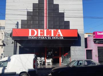 Local comercial · 370m² · Muy Buen Local