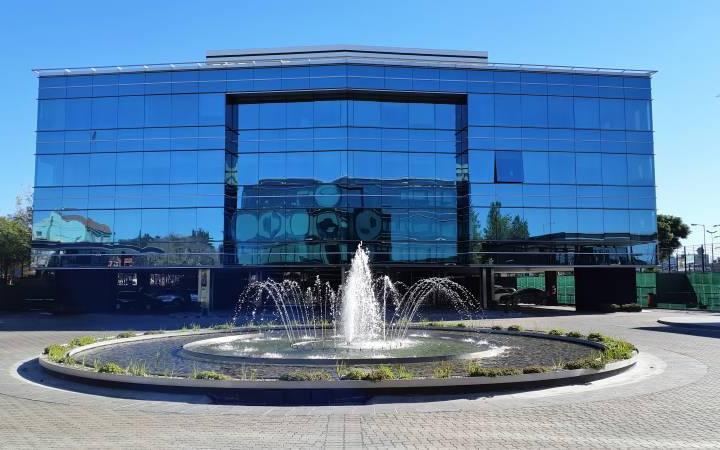 Oficina comercial · 3180m² · 140 Cocheras