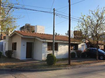 Casa · 85m² · 3 Ambientes · 2 Cocheras · Venta Casa 3 Dorm. Barrio Las Rosas Córdoba