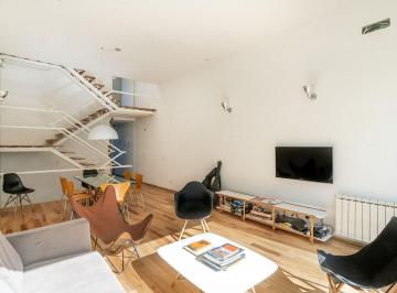 Casa · 250m² · 4 Ambientes · 2 Cocheras · Venta Casa de Diseño en Villa Urquiza - Permuta