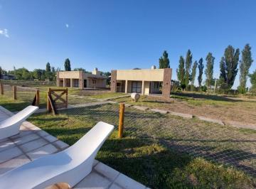 Quinta vacacional · 500m² · 11 Ambientes · 1 Cochera · Vendo Complejo de Cabañas 5 Has con 5 Cabañas y 3.5 Has de Parral con Tela. Las Paredes, San Rafael