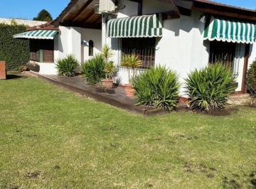 Casa · 88m² · 4 Ambientes · 1 Cochera · Casa a La Venta de 4 Ambientes en Barrio Parque Almirante Irizar, Pilar