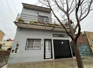 PH · 100m² · 4 Ambientes · 1 Cochera · PH en Wilde