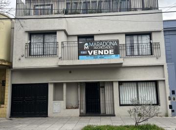 Casa de 4 ambientes, Villa Devoto · Oportunidad Hecho Nuevo a m de Plaza Arenales!