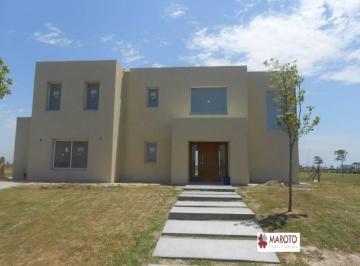 Casa · 200m² · 5 Ambientes · 2 Cocheras · Casa en Venta en Barrio Acasias - Maroto Propiedades