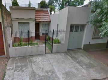 Casa de 4 ambientes, Mercedes · Ideal Propiedad con Amplio Fondo!