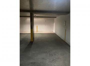 Garage · 1m² · Cochera Cubierta, Ubicada en Excelente Zona