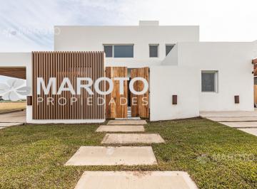 Casa · 388m² · 6 Ambientes · 2 Cocheras · Casa en Venta en Barrio Puertos - Maroto Propiedades