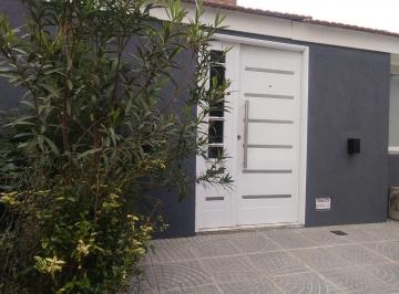 Casa · 102m² · 5 Ambientes · 3 Cocheras · Casa 5 Amb Venta Club Privado Loma Verde Escobar
