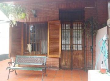 PH · 10m² · 3 Ambientes · 1 Cochera · Casa en PH, de 2 Plantas, en Venta, Adrogue.