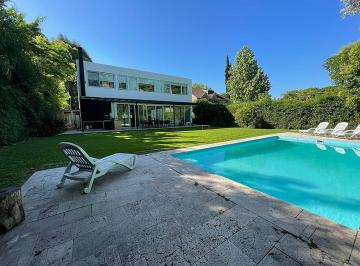 Casa · 450m² · 6 Ambientes · 2 Cocheras · Casa en Alquiler Temporario, 4 Dorm. en Las Lomas - Horqueta, con Pileta